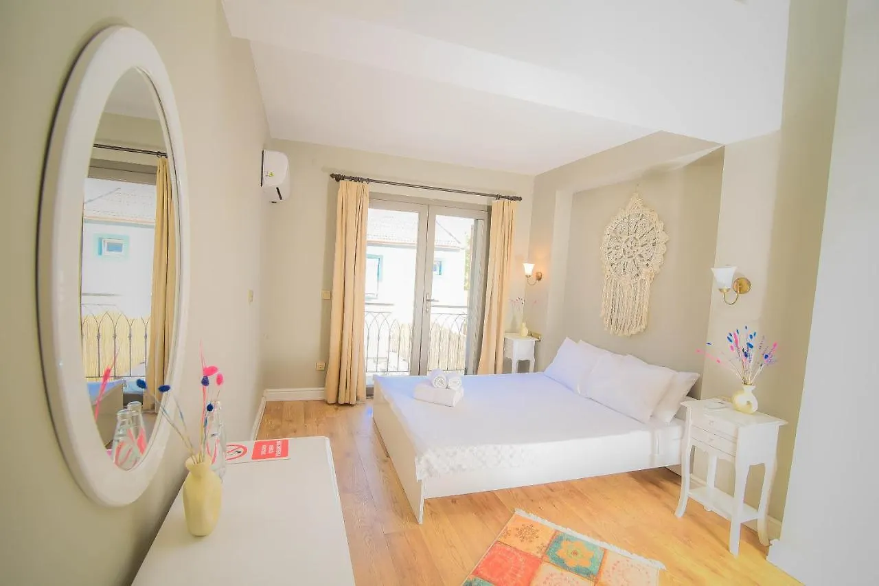 9 Alacati Boutique Hotel 0*,